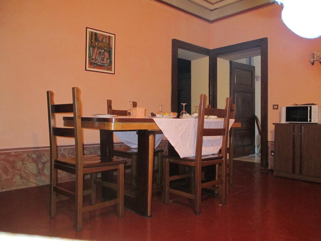 Villa Cantoni Гропелло-Кайроли Номер фото