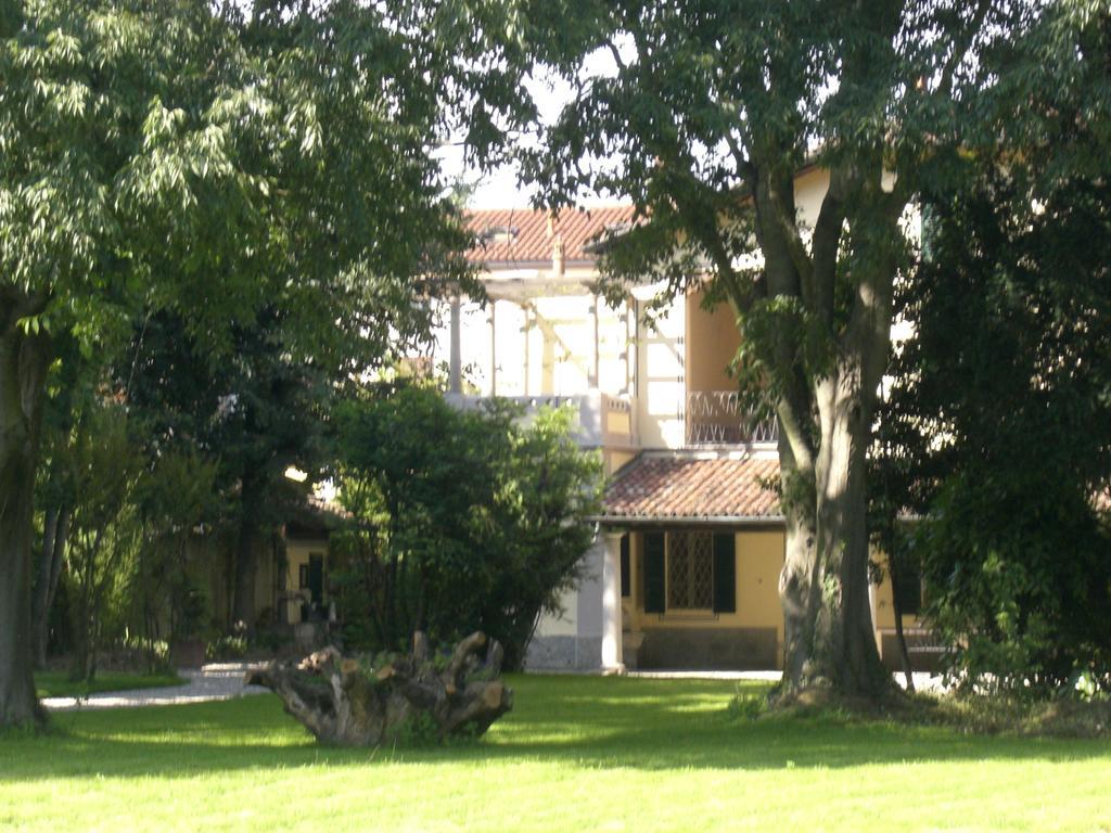 Villa Cantoni Гропелло-Кайроли Экстерьер фото