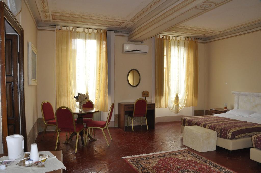 Villa Cantoni Гропелло-Кайроли Экстерьер фото