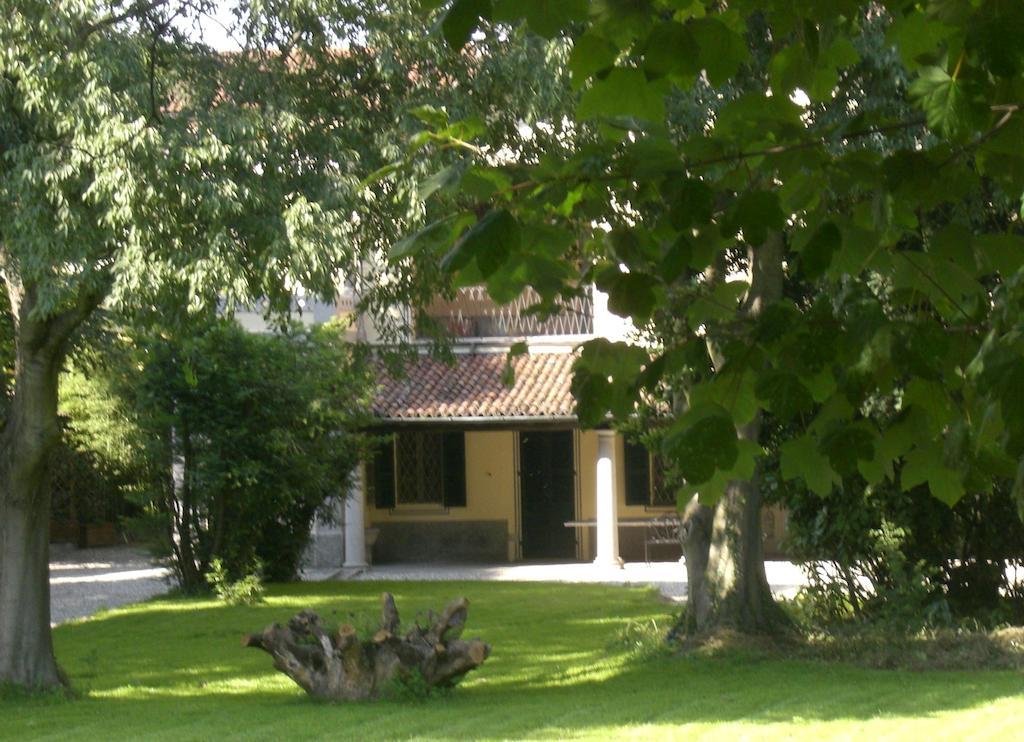 Villa Cantoni Гропелло-Кайроли Номер фото